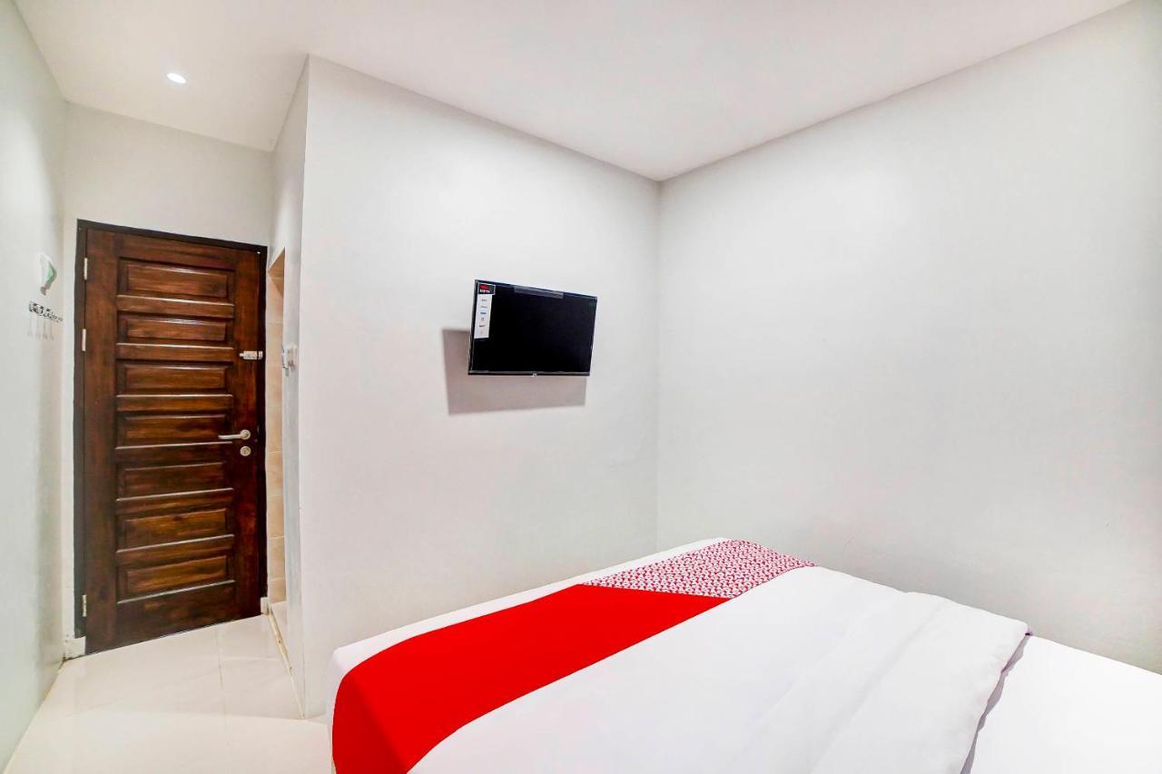 Oyo 91211 Mega Comfort Guest House メダン エクステリア 写真