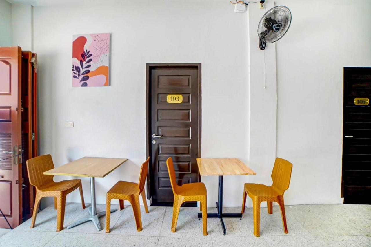 Oyo 91211 Mega Comfort Guest House メダン エクステリア 写真
