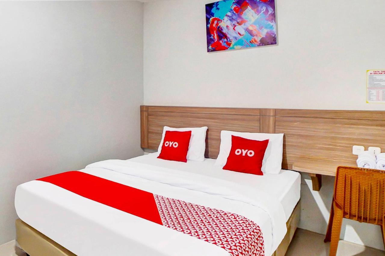 Oyo 91211 Mega Comfort Guest House メダン エクステリア 写真